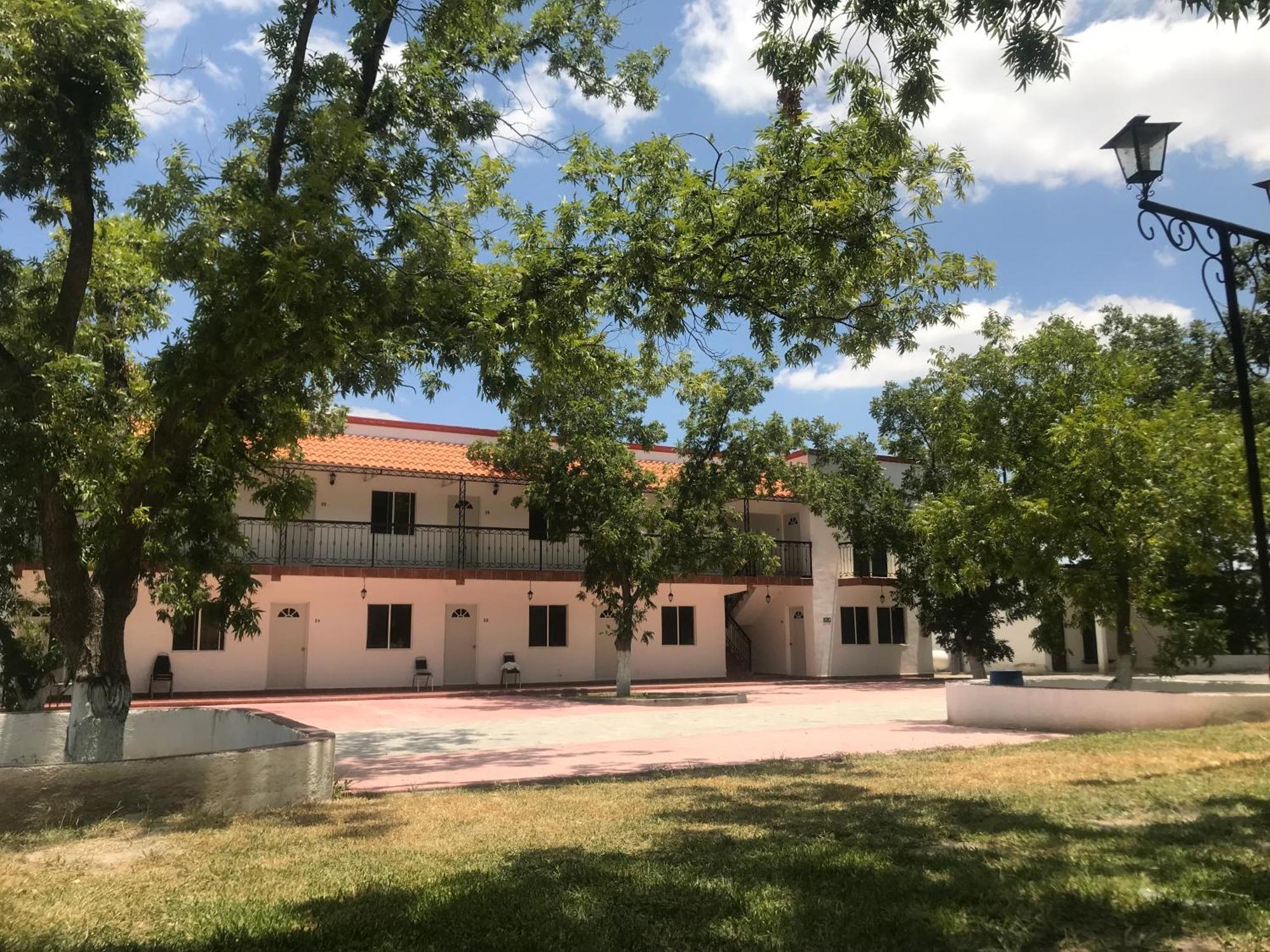 La Ilusion Hotel Campestre Y Balneario Паррас-де-ла-Фуэнте Экстерьер фото